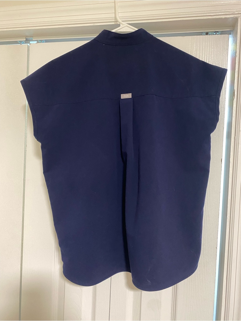 Figs Women's Navy Scrub Top - Picture 2 of 3
